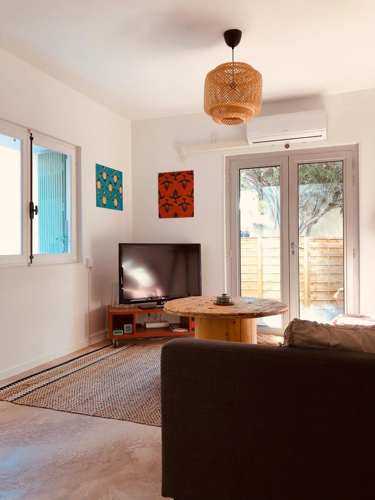 מרסיאן Casa Dahlia - Charmant Appartement Equipe Avec Grande Terrasse מראה חיצוני תמונה